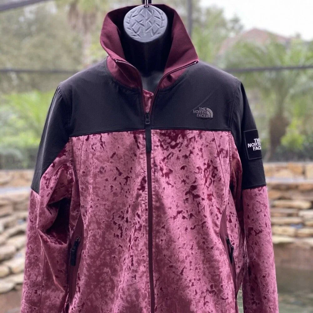THE NORTH‎ FACE CITY VELVET TRACK JACKET